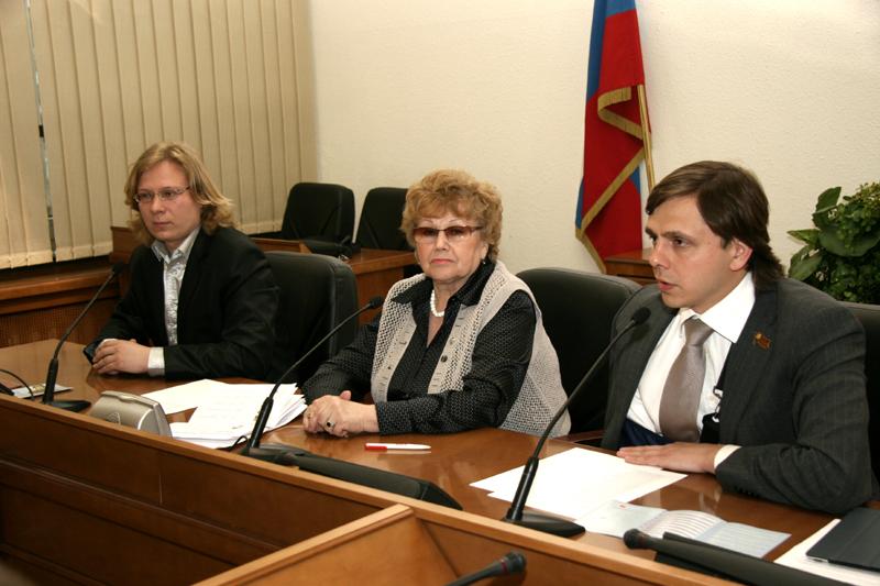 Москва: Молодежь мечтает о советских временах