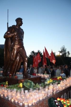 Белгородская область: С.В. Муравленко открыл скульптурный комплекс  в Старом Осколе