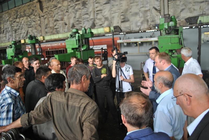 Волгоградская область: Депутаты-коммунисты приняли наказы урюпинцев