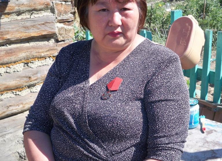 Бурятия: Многодетная мать, потеряв надежду на помощь государства, взошла на баррикады "Народного ополчения"