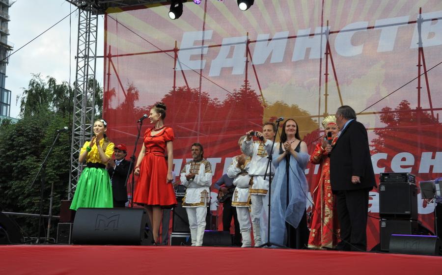 Мы возродим тебя, Советский Союз! Г.А. Зюганов принял участие в памятных мероприятиях «20 лет без СССР», состоявшихся в Донецке