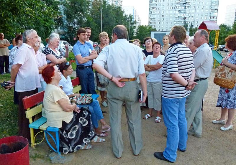 Москва: Жители Солнцево попросили коммунистов помочь с переносом «концлагеря для животных»