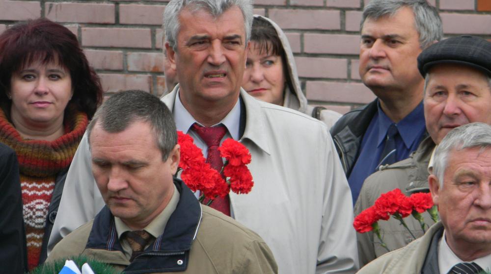 Мурманск: Митинг памяти и скорби в 11-летие гибели подлодки «Курск»