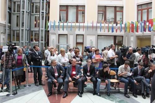 Депутат Госсовета Татарстана А.В. Прокофьев принял участие в тренировке по голосованию на модельном участке в Центризбиркоме России