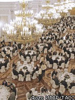 Бюджет трещит, а президентская администрация решила откушать на 1,5 млрд. рублей. Такую сумму планируется потратить на новую столовую