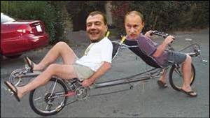 Г.А.Зюганов: Тень Путина уже не спасает «Единую Россию», рокировка ничего не даст