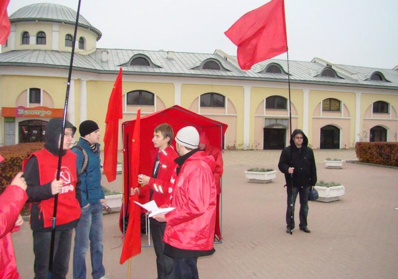 День рождения ВЛКСМ рязанские комсомольцы отметили автопробегом