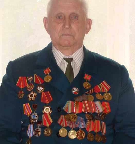 О том, как ветеран войны из  Кинешмы в 1993 году защищал Дом Светов 	 