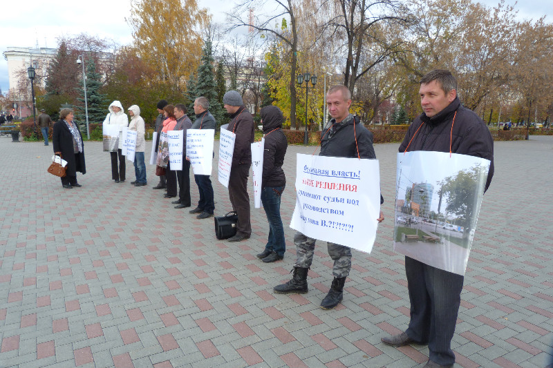 Тюменские частные перевозчики требуют отставки мэра города