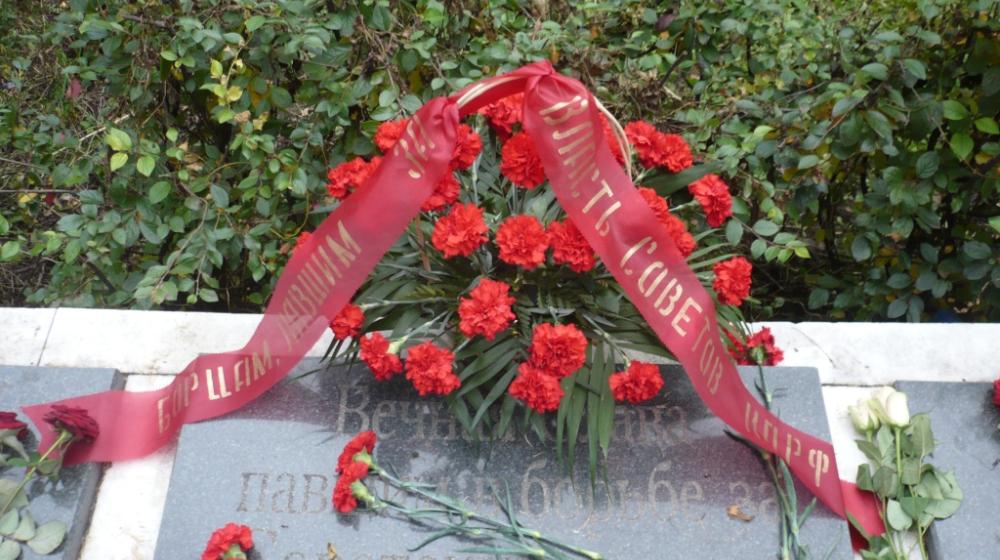 Туляки почтили память павших в борьбе за Советскую власть