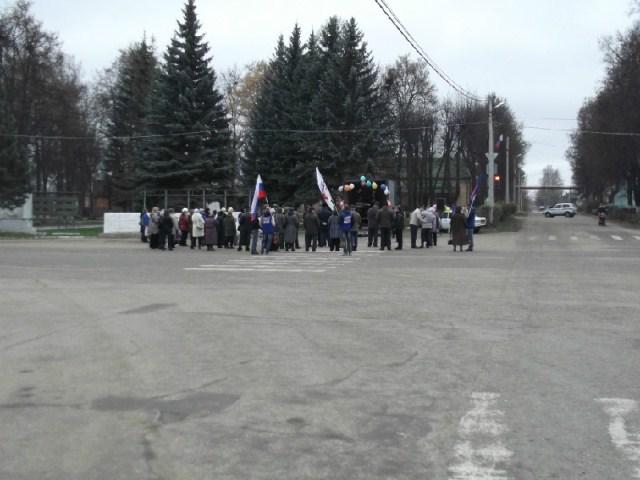 Тульская область: единороссы в Белёве собрали на свой митинг 20 человек, потребовать отставки местных начальников из ПЖиВ вышло в 20 раз больше