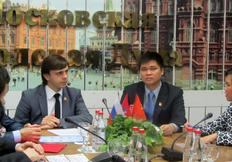 Комсомольцы Вьетнама – в гостях у московских коммунистов