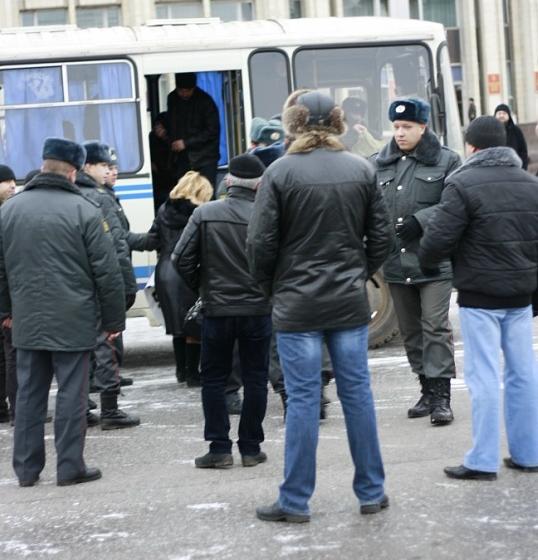 Подробности задержания тульской полицией участников встречи с депутатом Госдумы В.А.Стародубцевым
