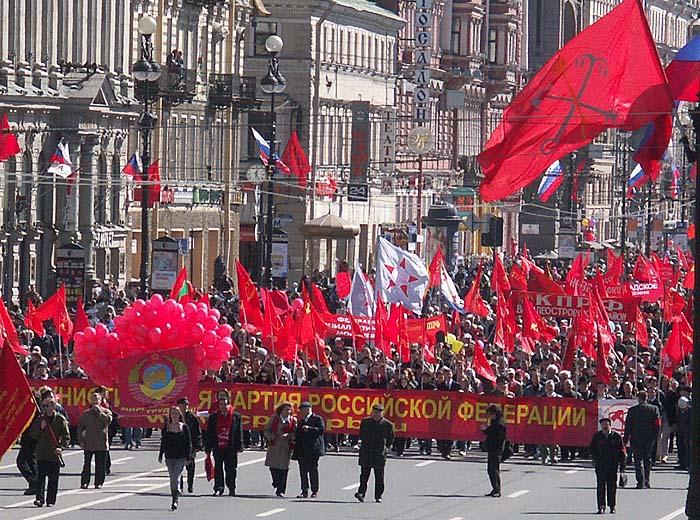Ужас для путинской власти - 37 проц. полицейских при опросе заявили, что являются сторонниками КПРФ