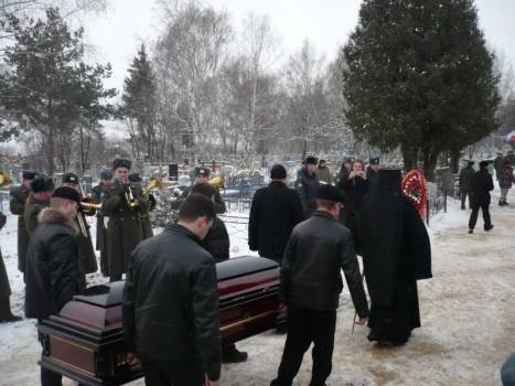 В.А. Стародубцев похоронен с воинскими почестями на кладбище села Спасское Новомосковского района Тульской области