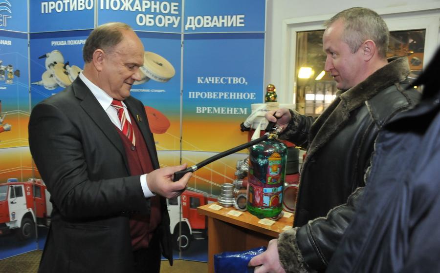 Свое производство – превыше всего! Г.А. Зюганов посетил с рабочим визитом подмосковный Павловский Посад  
