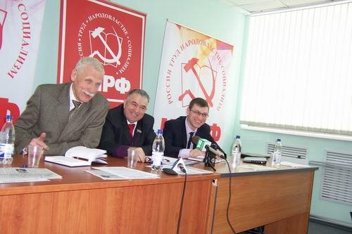 Татарстан. Коммунисты на пресс-конференции дали негативную оценку событиям в казанском отделе полиции
