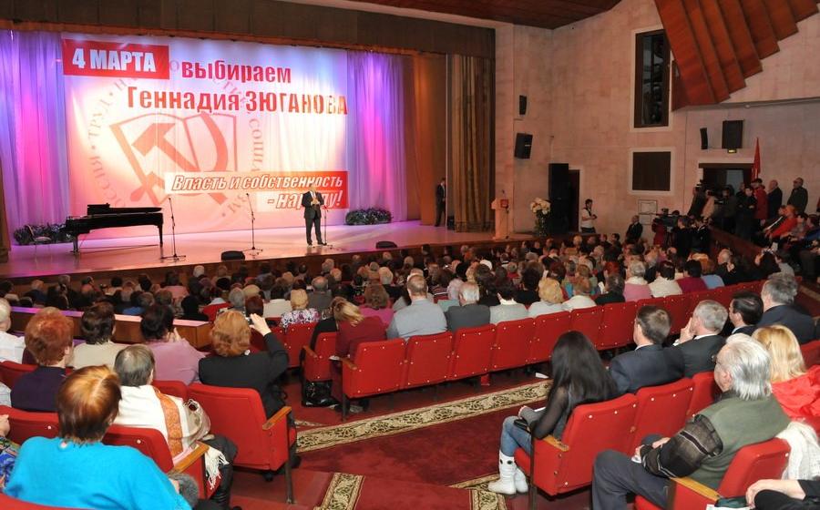 Г.А. Зюганов: «Не позволим править нами ворам и предателям!» В завершение выборной кампании лидер КПРФ посетил старинный русский город Владимир