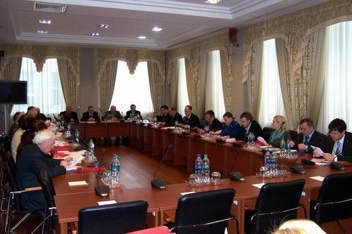 Фракция КПРФ в Госсовете Республики Татарстан провела «круглый стол» на тему: «ЖКХ - откуда берутся проблемы?»