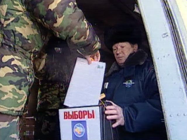 "Черная книга" нарушений. "Ведомости" нашли в Москве 100 тысяч "чужих", улучивших результат Путина за счет пробела в законе