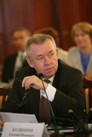 Член ЦИК РФ Е.И.Колюшин: "Результат Путина получен за счет нарушения принципа свободных выборов". Особое мнение к Протоколу ЦИК РФ