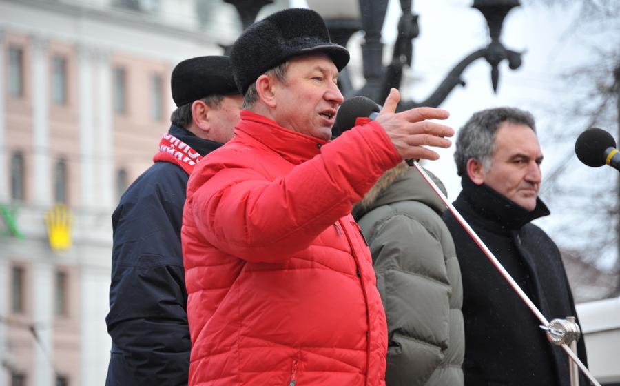 «День выборов 4 марта закрутил нашу страну в одну большую «карусель». В Москве, в Новопушкинском сквере прошел протестный митинг КПРФ по итогам выборов