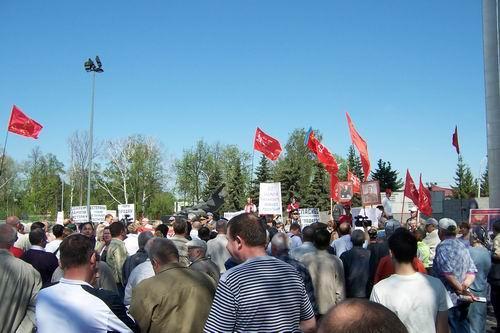 В День Победы коммунисты Татарстана протестовали против закрытия Казанского военного госпиталя