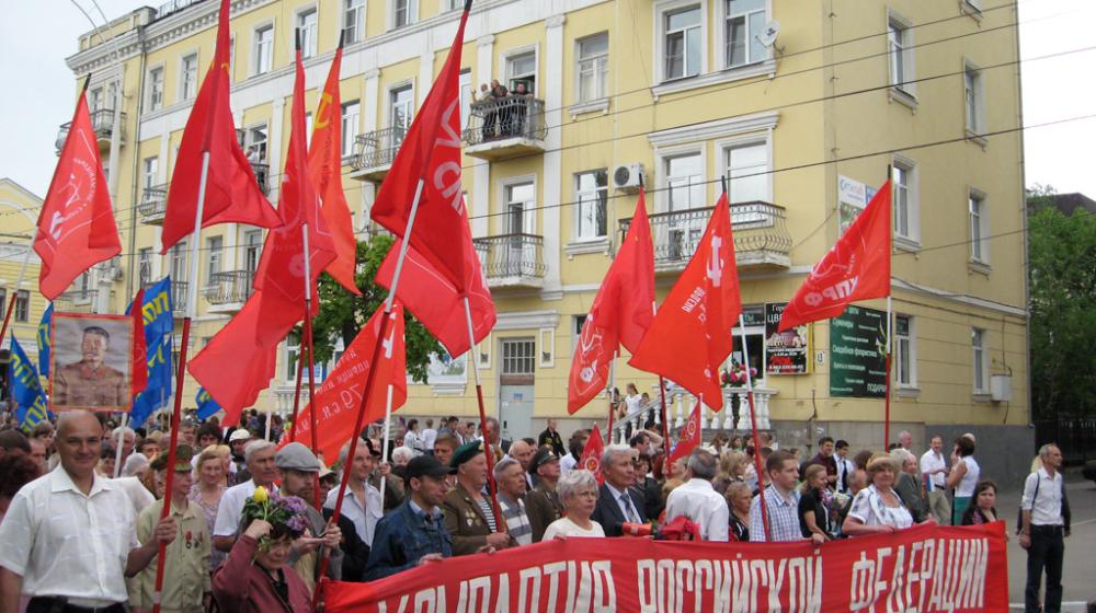 Тамбов. Коммунисты приняли участие в праздничных мероприятиях 9 мая