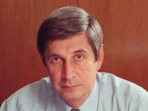 И.И.Мельников - "Интерфаксу": В КПРФ сожалеют, что полпредом президента в УрФО назначен человек "с конфликтным взглядом на вещи"