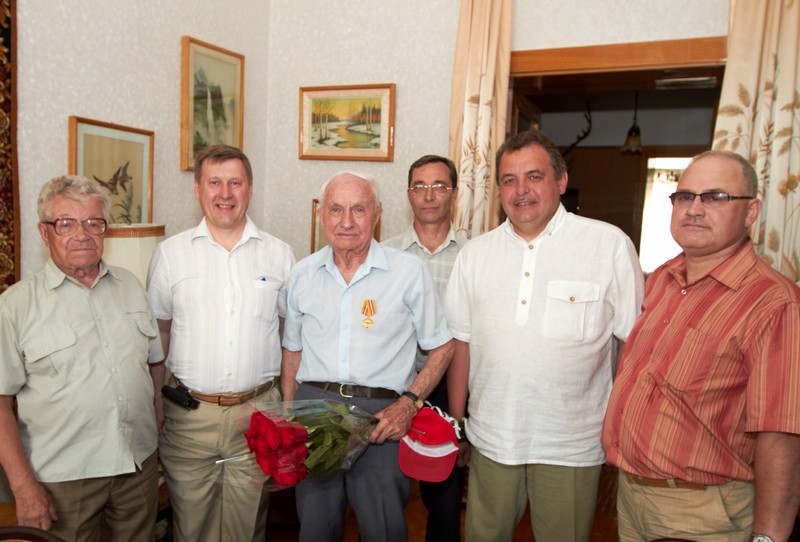 Исполнилось 90 лет почетному жителю Новосибирска, коммунисту А.П. Филатову