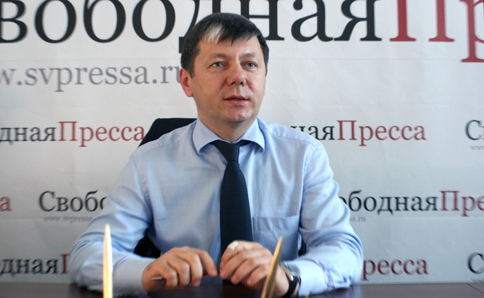 Дмитрий Новиков прокомментировал решение Амурского обкома КПРФ о выдвижении на выборах губернатора кандидатуры Романа Кобызова