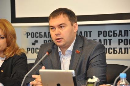 Ю.В. Афонин: Кризис в отпуск не уходит