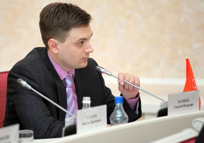 Пензенская область. Депутат-коммунист Георгий Камнев: «Обещаем установить единую тарифную сетку для чиновников»