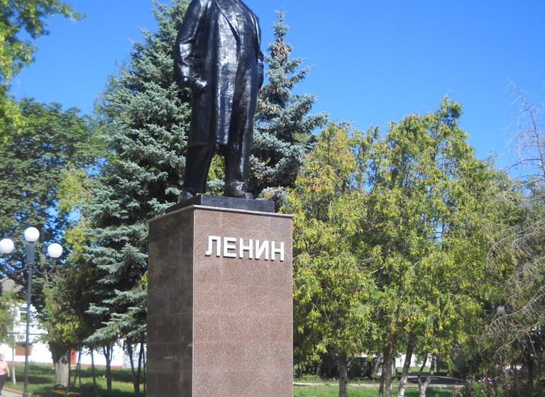 Тульская область. В Венёве отремонтирован памятник В.И.Ленину
