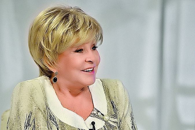 Лидер КПРФ Геннадий Зюганов поздравил с юбилеем легендарного диктора Ангелину Вовк