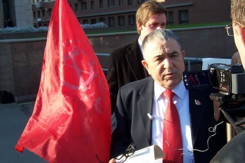 Татарстан. Коммунисты провели пикет против закона, ограничивающего права граждан на проведение протестных акций