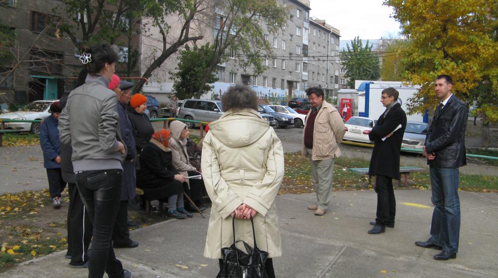 Выборы в Барнауле. Коммунисты поймали за руку "чистильщиков" агитации КПРФ