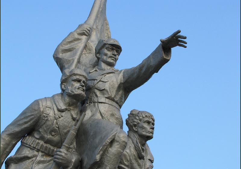 И останутся как в сказке, Как манящие огни, Штурмовые ночи Спасска... Г.А. Зюганов поздравил жителей Приморья с днем края