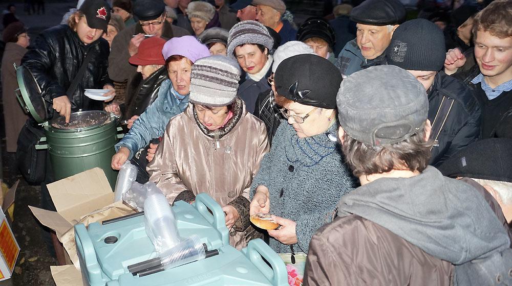 Пензенские коммунисты 7 ноября провели шествие и митинг