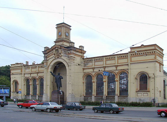 Памятник Ленину откроют в Петербурге 7 ноября