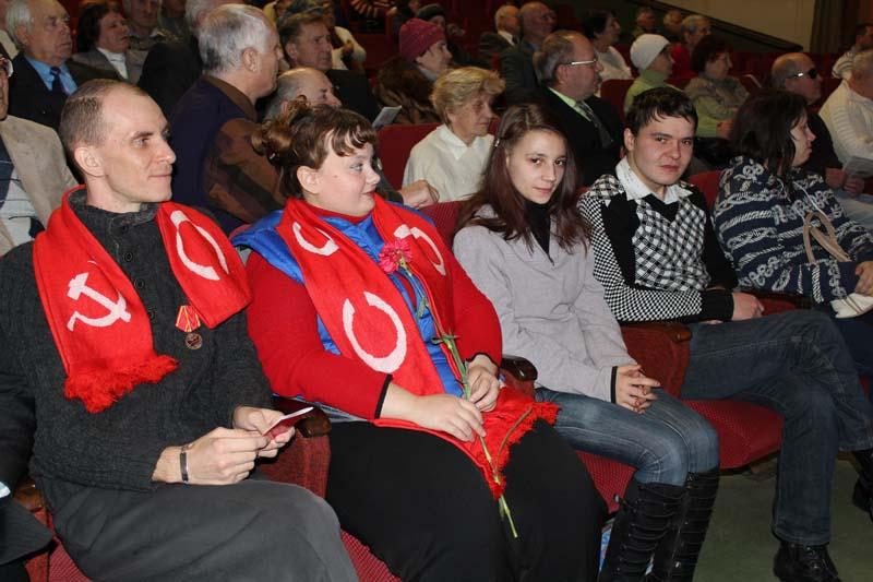 Белгородские коммунисты организовали праздничный вечер в честь 90-летия образования СССР