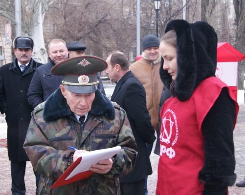 Коммунисты завершили сбор подписей за возвращение Волгограду его исторического названия - Сталинград