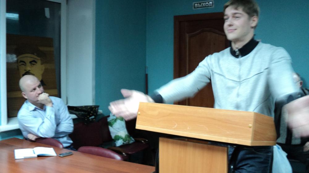 Барнаульские коммунисты на заседании политклуба дискутировали на тему «Религия и современный мир»