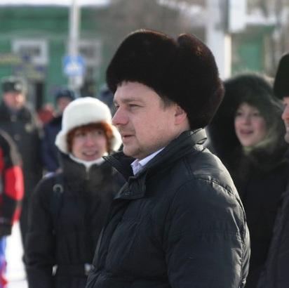 Барнаул. Коммунисты приняли участие в митинге автоводителей против роста цен на бензин