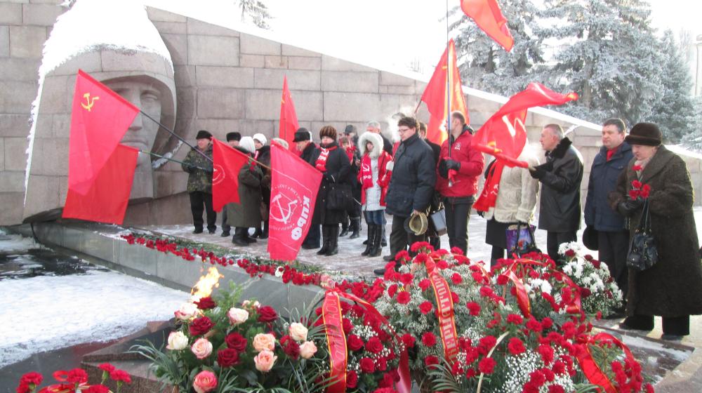 Самара. Возложение цветов в день 69-летия снятия блокады Ленинграда