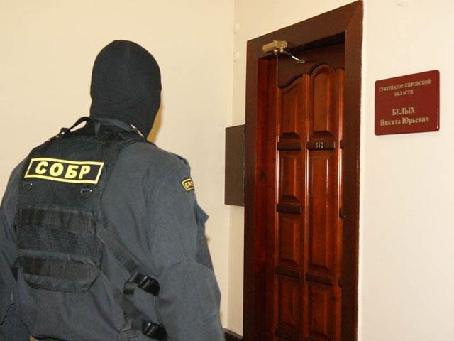 vkprf.ru: Никита Белых покинул здание правительства Кировской области в сопровождении силовиков