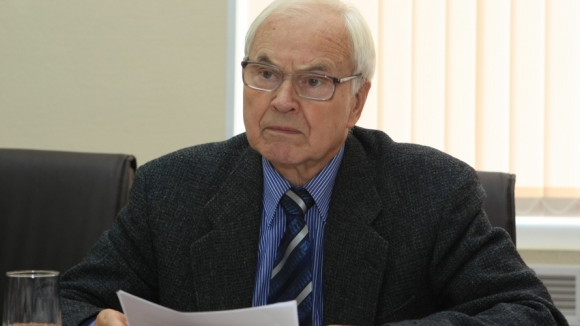 Г.А. Зюганов поздравил с 85-летием видного политического и государственного деятеля Германии Ханса Модрова