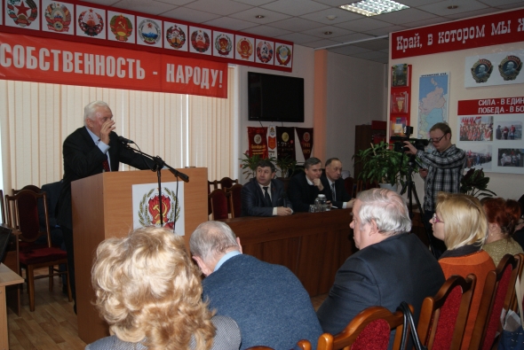 Красноярский край. Депутат-коммунист М.Н. Берулава провел встречу с партийным активом