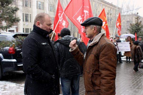 Волгоград. Коммунисты требуют возвращения всенародных выборов мэра