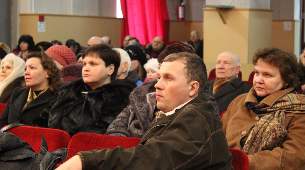 Волгоградская область. Депутаты-коммунисты отчитались перед жителями Октябрьского района